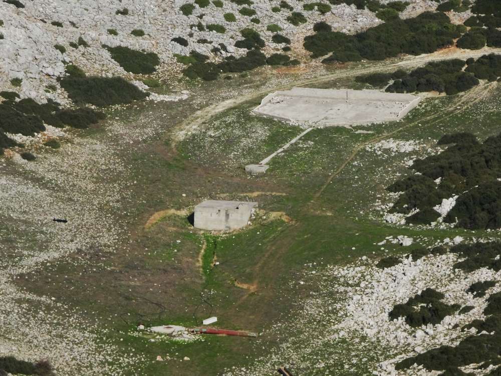Ομβροδεξαμενή στην κορυφογραμμή της Πάστρας O22 Δρυός Κεφαλές-Σκούρτα